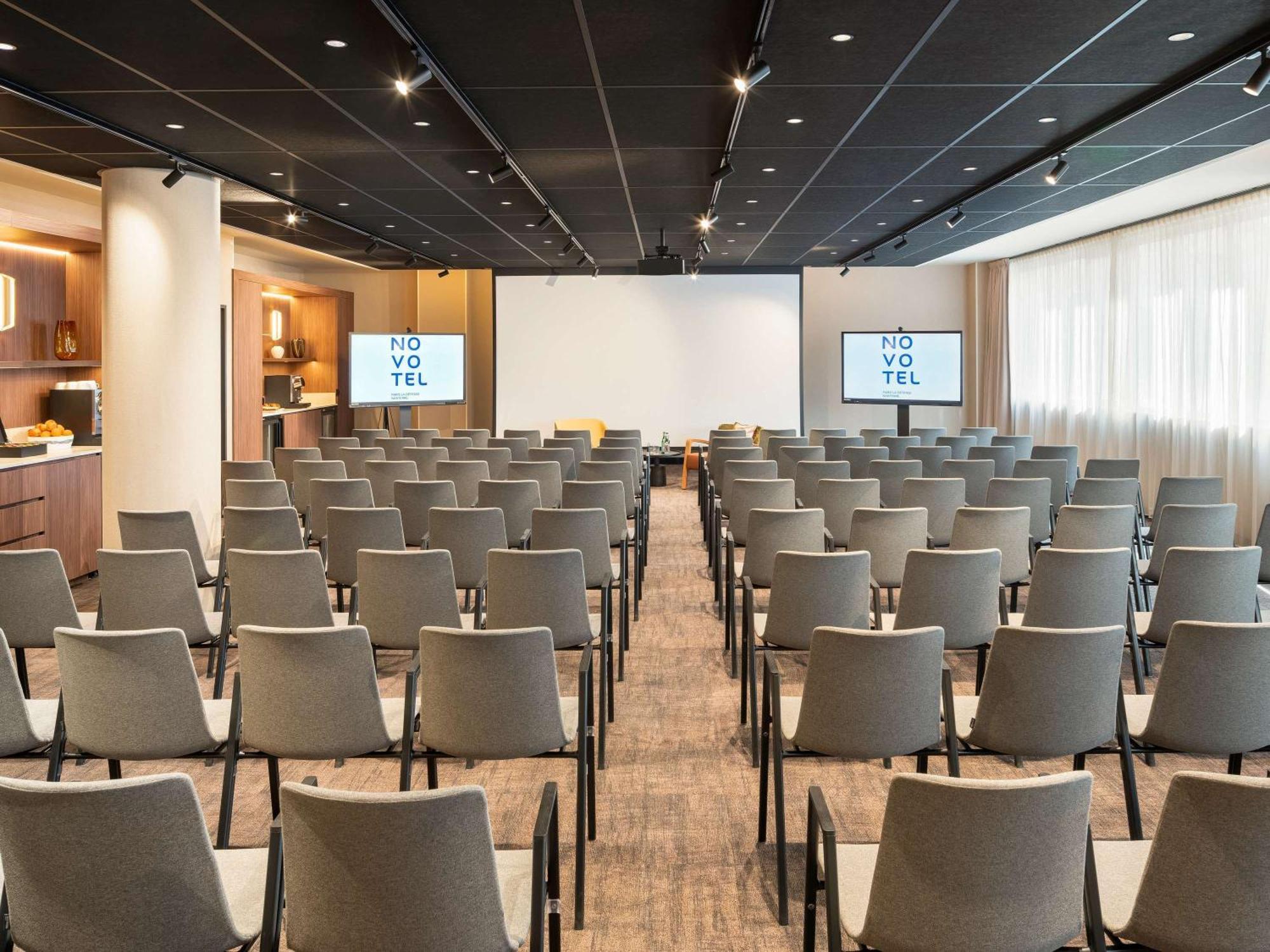 Novotel Paris La Defense Nanterre Extérieur photo