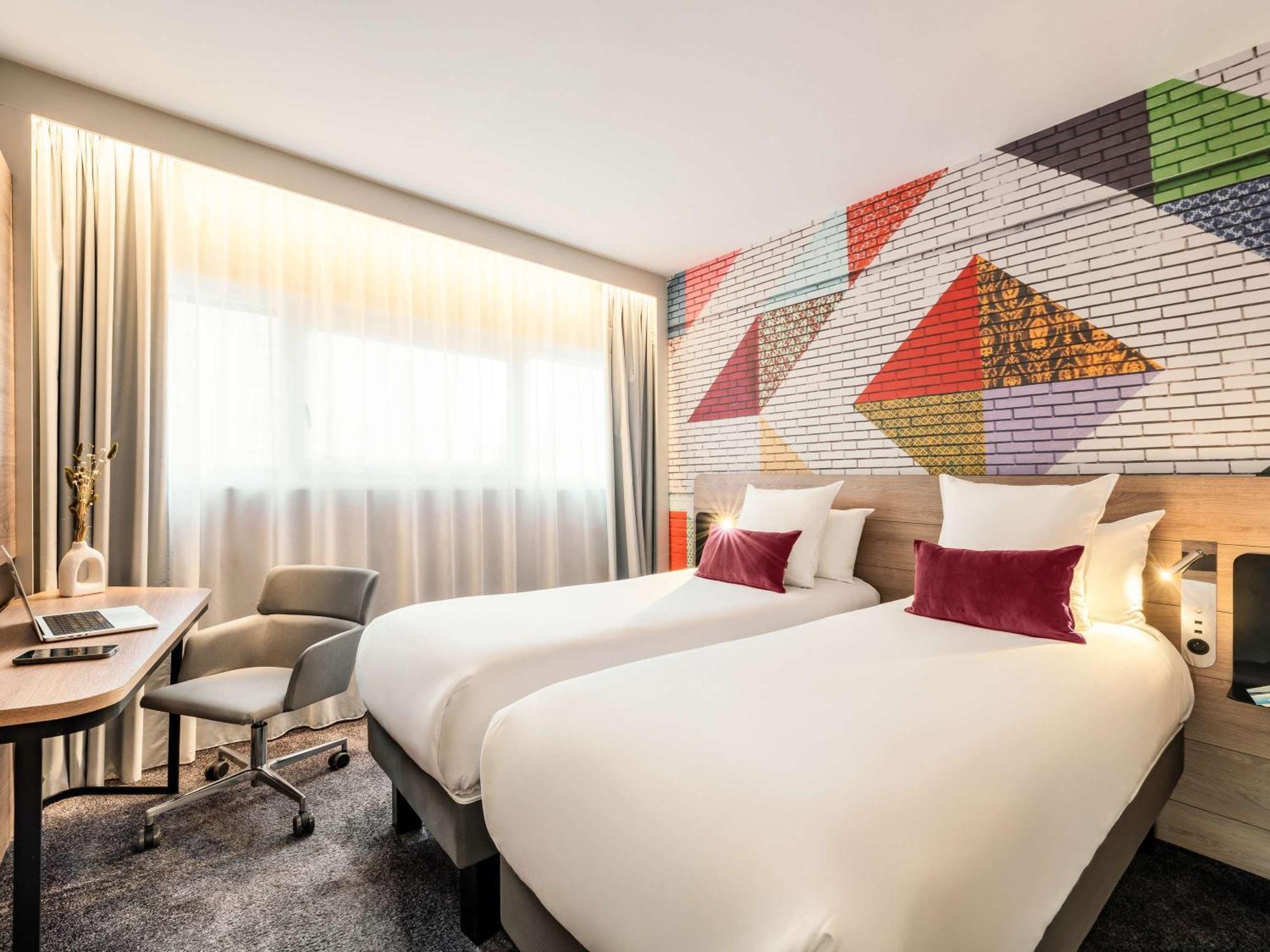 Novotel Paris La Defense Nanterre Extérieur photo